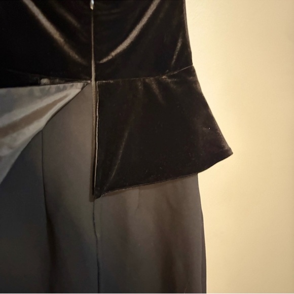 $9🎅🏼  Black Velvet Peplum Strapless Sweetheart Neckline Cocktail Dress - Picture 11 of 14